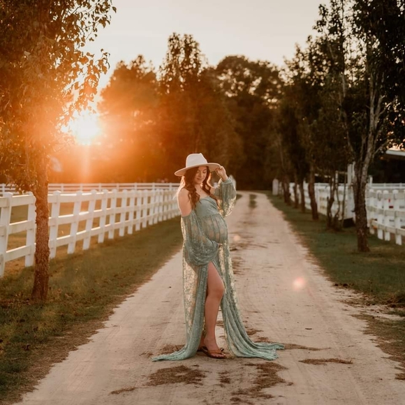 Sage green Maternity photoshoot dress - Picture 1 of 5